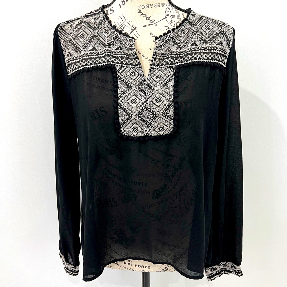 Black blouse, preloved w/ black & white stitch design on top ,black sheer bottom